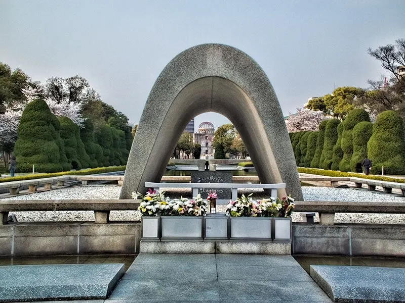 Hiroshima-Peace-Park-Cenotaph