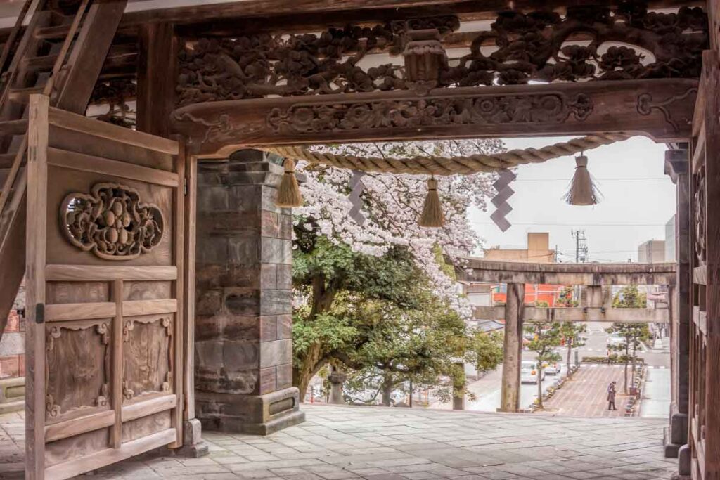 Oyama shrine gate