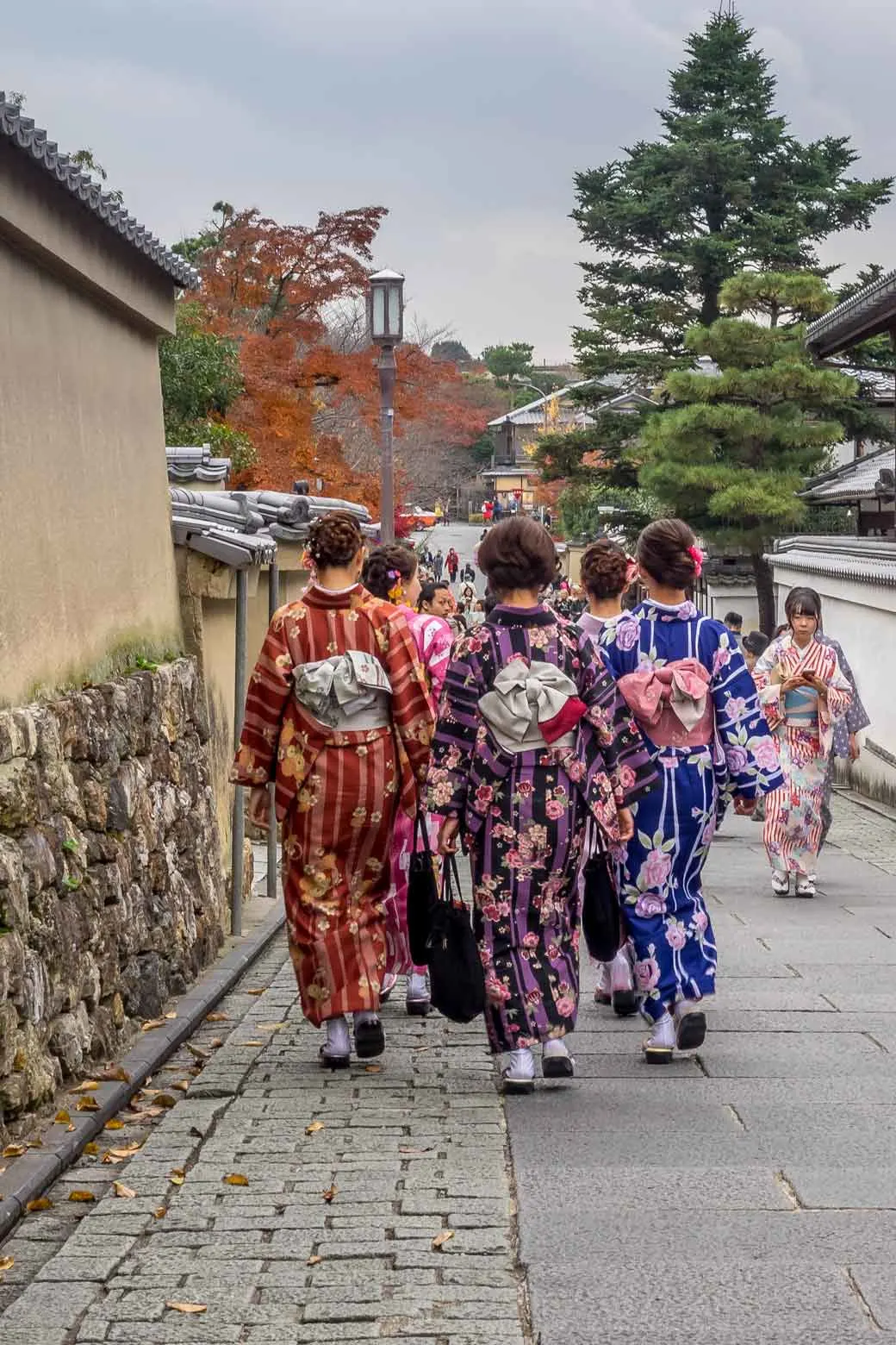 Walking in the streets of Higashiyama, Eastern Kyoto