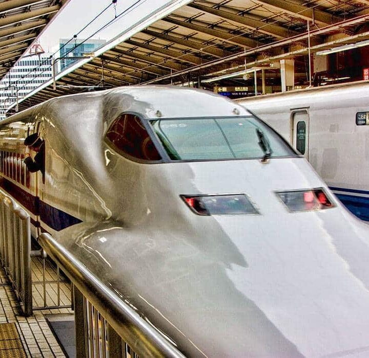 Shinkensen at the station