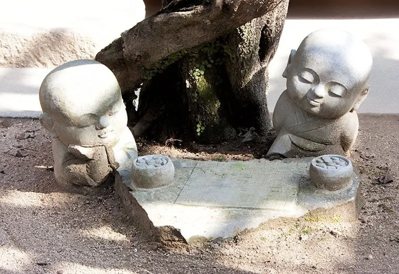 Kawaii monk statues at Daisho-in