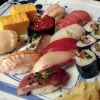 Styles of sushi