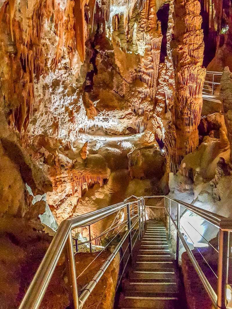 Explora las cuevas de Jenolan - Tours y Paseos