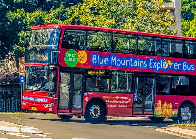 Autobús explorador de las montañas azules