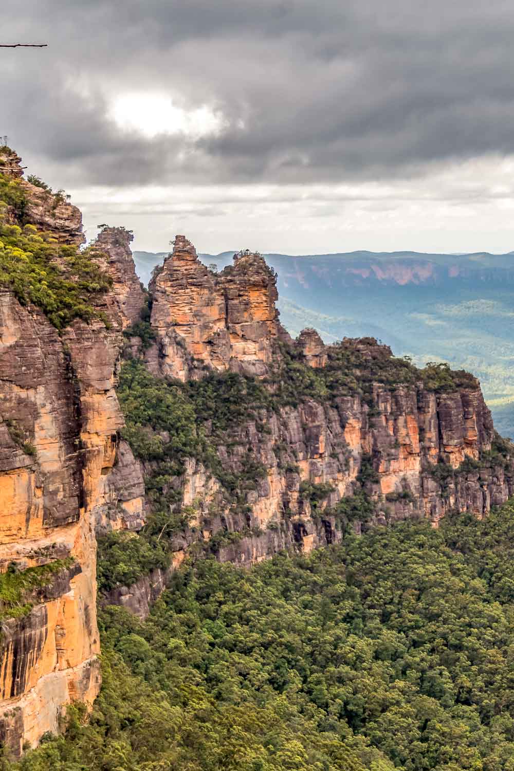 The Three Sisters in the Blue Mountains, Australia