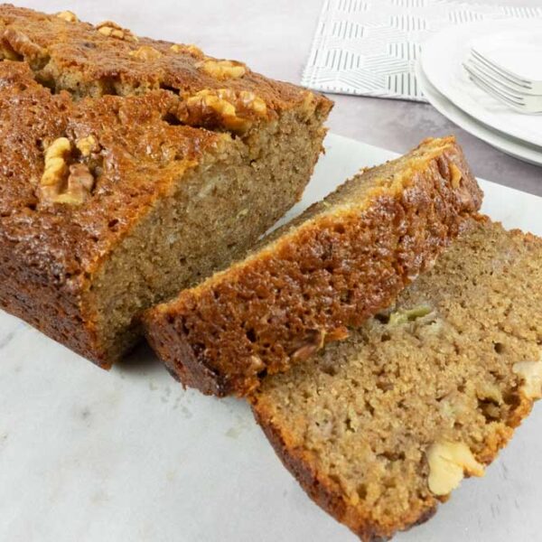 Easy banana bread - a healthy and delicious treat