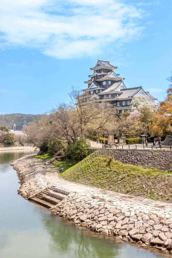 Japanese Castles - Okayama castle from the bride over to the gardens