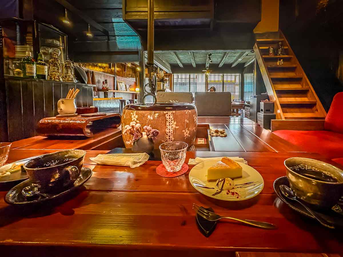 Matsuya Sabo cafe in Narai